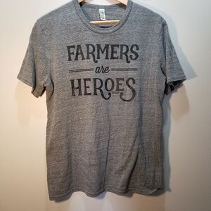 Royal Apparel Gray 'Farmers Are Heroes' Men's Large Graphic Shirt Soft